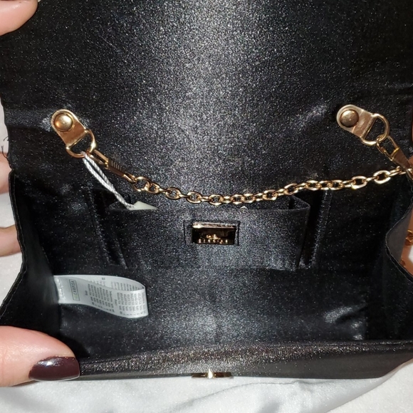 Black handbag - Picture 3 of 4